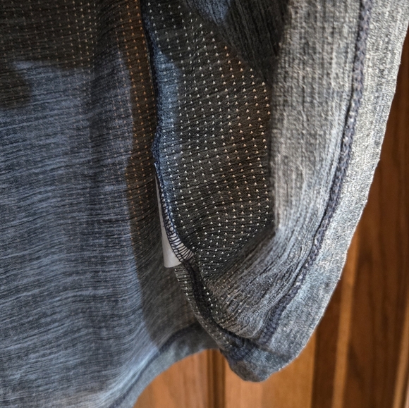 Old Navy, Women's size XL, Active Tank Top, Barely Worn, Perfect Shape, Grey - Picture 6 of 7